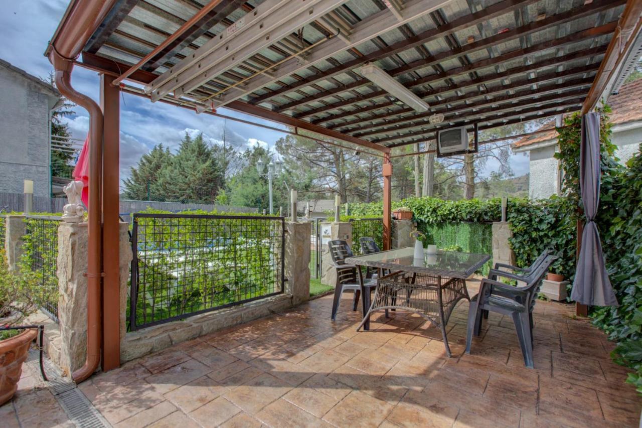 Casa Rural Higueras Santa María de la Alameda Exterior foto